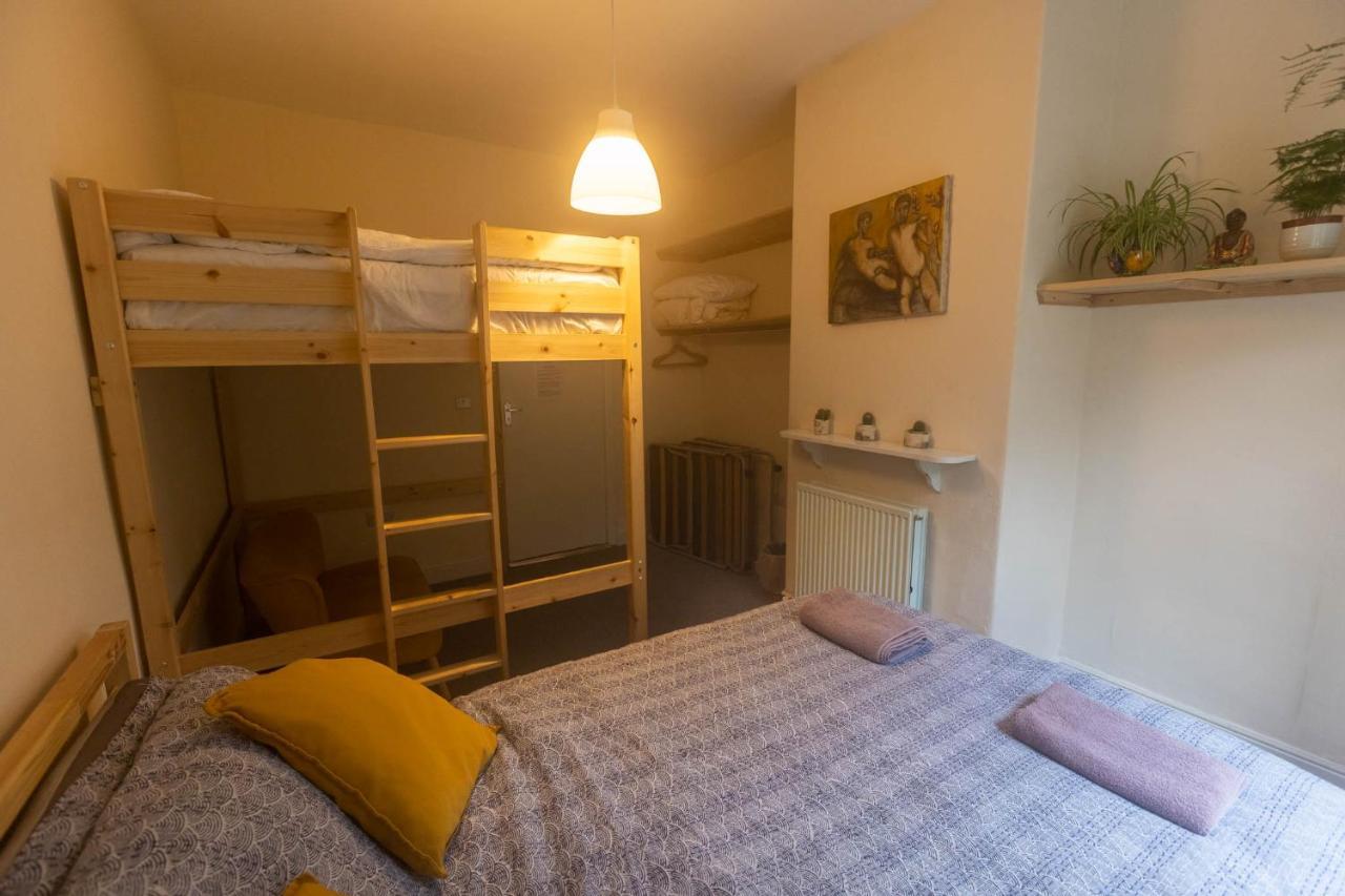 Beautiful Riverside Home, Hebden Bridge, Woodland Views, Sleeps 2 - 9 エクステリア 写真