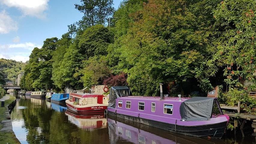 Beautiful Riverside Home, Hebden Bridge, Woodland Views, Sleeps 2 - 9 エクステリア 写真